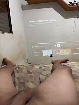 Snapshot of novinhodz chatting on March 15, 2026, 10:28 pm novinhodz online show from March 15, 2026, 10:28 pm