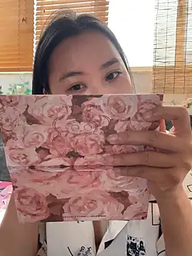 Eliza-E online show from March 8, 2026, 4:05 am