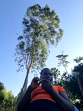 missarpie online show from October 2, 2025, 1:47 pm