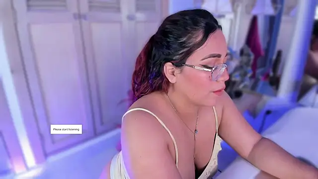 MelissaKarterrs online show from December 4, 2025, 12:15 pm