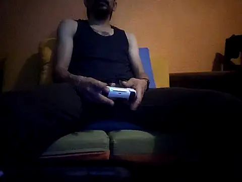 Snapshot of Angel_Coronel chatting on February 13, 2025, 3:29 am Angel Coronel online show from February 13, 2025, 3:29 am