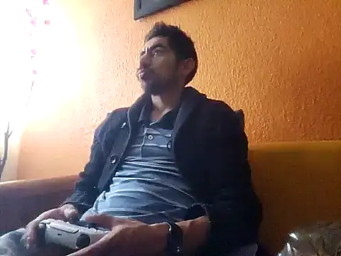 Snapshot of Angel_Coronel chatting on December 5, 2024, 9:00 pm Angel Coronel online show from December 5, 2024, 9:00 pm