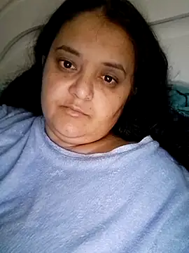 sarahhh1987 online show from November 5, 2025, 6:33 pm