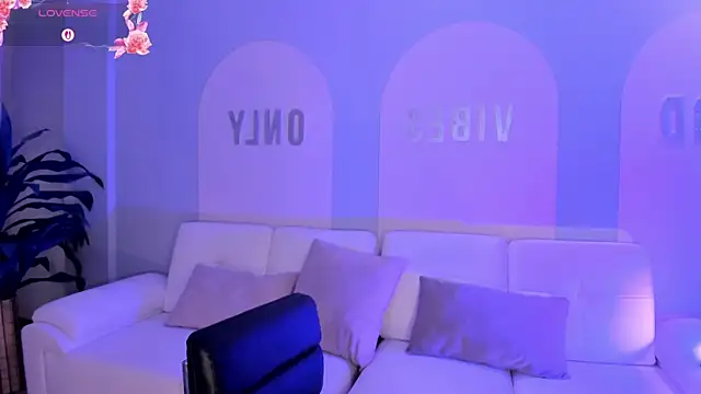 BellaRose X online show from March 7, 2025, 10:35 am