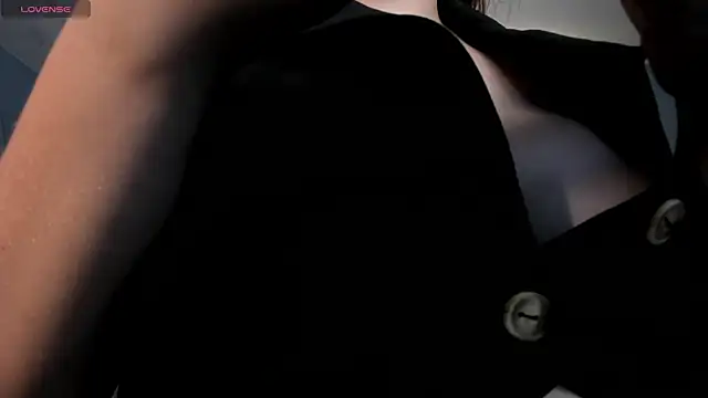 BellaRose X online show from October 9, 2025, 3:40 am