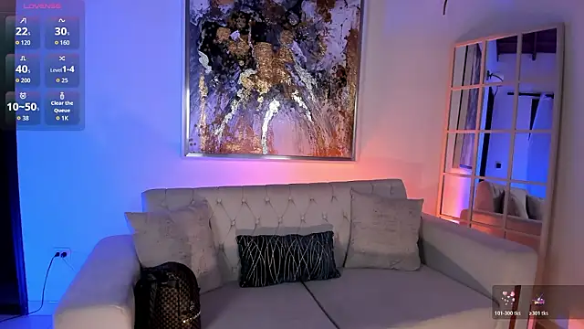 Snapshot of ViolettHansson chatting on February 14, 2026, 10:59 am ViolettHansson online show from February 14, 2026, 10:59 am