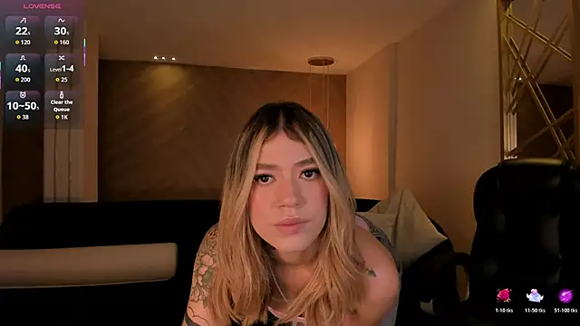 ViolettHansson online show from January 10, 2026, 12:22 pm