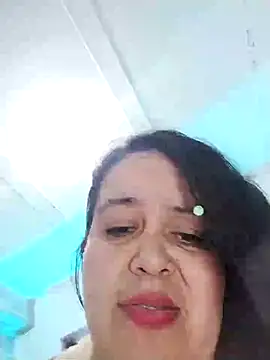 Snapshot of lunanataly chatting on February 17, 2025, 11:22 pm lunanataly online show from February 17, 2025, 11:22 pm