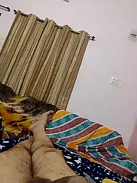 Snapshot of roadtucker123 chatting on March 4, 2025, 4:52 pm roadtucker123 online show from March 4, 2025, 4:52 pm