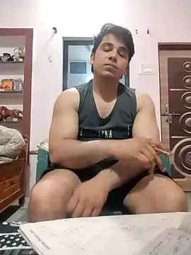 Snapshot of roadtucker123 chatting on February 13, 2026, 5:24 pm roadtucker123 online show from February 13, 2026, 5:24 pm