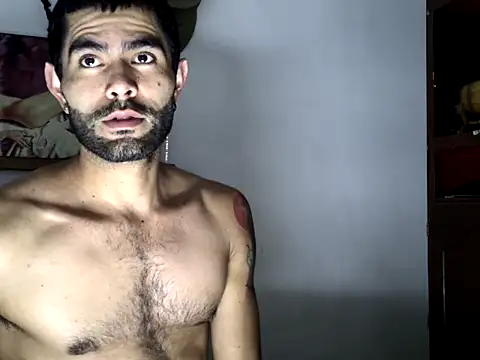 hideonbush051 online show from October 28, 2025, 11:42 am