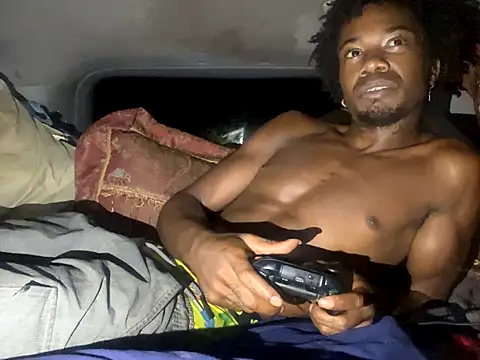 SlimeCrownzOut5 online show from October 6, 2025, 9:32 am