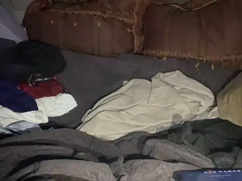 SlimeCrownzOut5 online show from March 8, 2026, 2:04 am