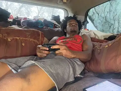 SlimeCrownzOut5 online show from February 14, 2026, 5:46 pm