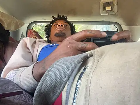 SlimeCrownzOut5 online show from September 27, 2025, 3:51 pm