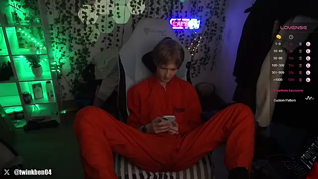 twinkben online show from March 22, 2025, 5:52 pm