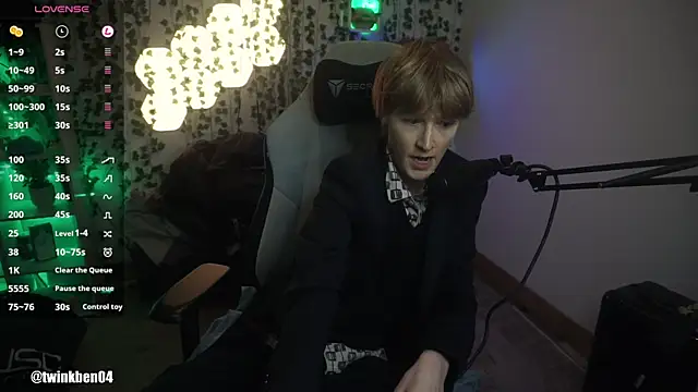 twinkben online show from September 25, 2025, 7:42 pm