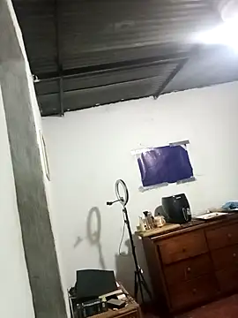 Snapshot of Mrdetonador chatting on February 8, 2026, 1:14 am Mrdetonador online show from February 8, 2026, 1:14 am