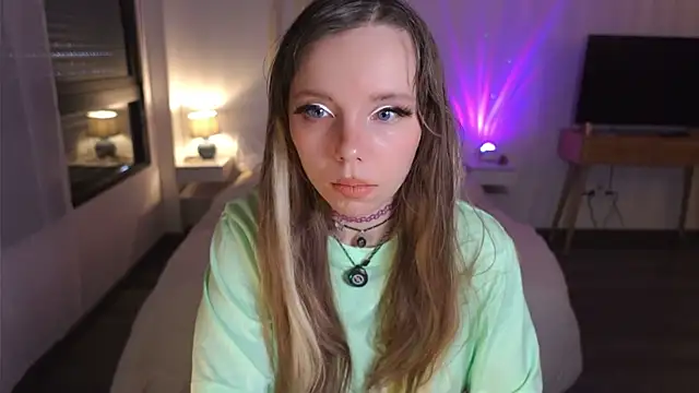 Ayra Lust online show from June 8, 2026, 5:46 pm