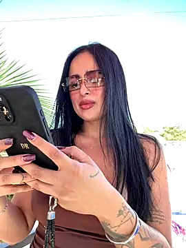 Alexandra duque online show from September 20, 2025, 8:58 pm