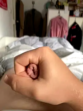 Snapshot of bigschlong290 chatting on October 27, 2025, 8:26 am bigschlong290 online show from October 27, 2025, 8:26 am