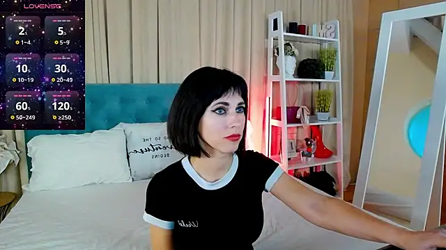 HeidiBloom online show from March 13, 2025, 1:50 pm