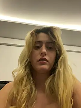 Snapshot of afrodizyak chatting on February 20, 2026, 12:40 am afrodizyak online show from February 20, 2026, 12:40 am