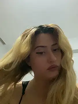 Snapshot of afrodizyak chatting on February 21, 2026, 8:33 pm afrodizyak online show from February 21, 2026, 8:33 pm