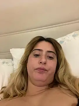 Snapshot of afrodizyak chatting on February 17, 2026, 11:46 pm afrodizyak online show from February 17, 2026, 11:46 pm