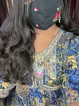 Snapshot of Tanvi-patil chatting on December 23, 2024, 6:33 am Tanvi-patil online show from December 23, 2024, 6:33 am
