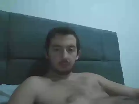 Snapshot of laynufff chatting on November 15, 2025, 6:56 pm laynufff online show from November 15, 2025, 6:56 pm