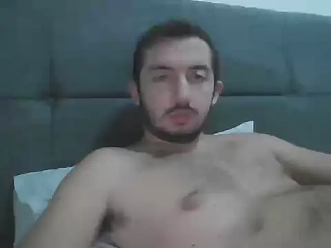 Snapshot of laynufff chatting on October 31, 2025, 4:58 pm laynufff online show from October 31, 2025, 4:58 pm