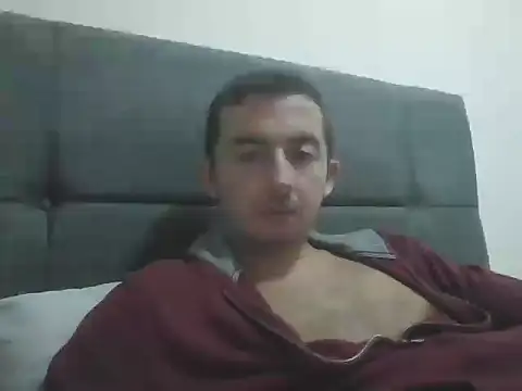 Snapshot of laynufff chatting on October 14, 2025, 5:24 pm laynufff online show from October 14, 2025, 5:24 pm