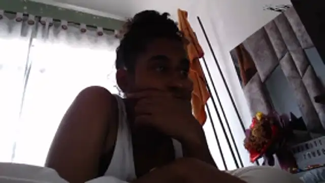 yohatinelly07 online show from October 14, 2025, 5:02 pm