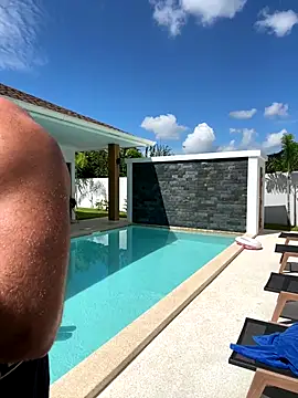 JuicyFruits93 online show from November 3, 2025, 6:40 am