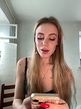 meanexx online show from October 31, 2025, 11:40 am