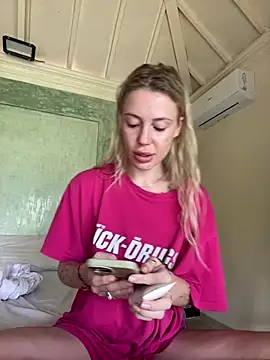 meanexx online show from January 23, 2025, 6:06 am