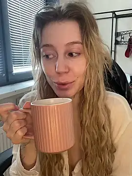 meanexx online show from February 25, 2026, 7:52 am