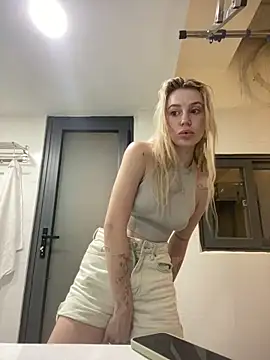 meanexx online show from December 28, 2024, 5:25 pm