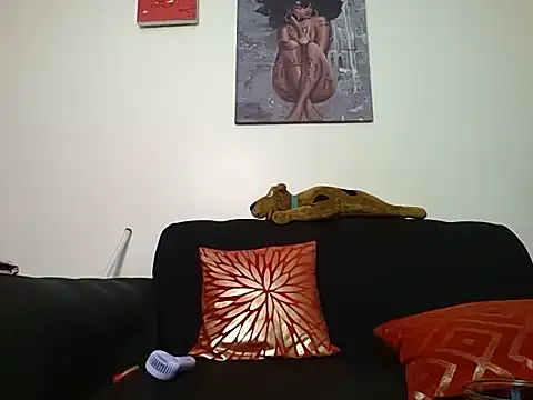hoely grail01 online show from May 15, 2026, 10:52 pm