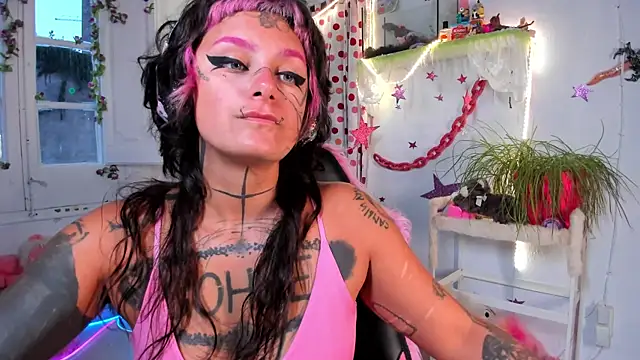 lady sontse  online show from July 11, 2026, 7:25 pm