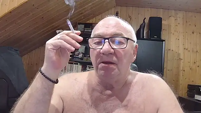 Snapshot of biggandybig chatting on February 14, 2026, 11:49 pm biggandybig online show from February 14, 2026, 11:49 pm