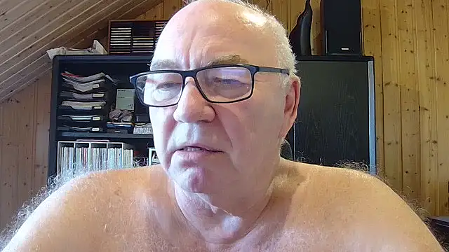 Snapshot of biggandybig chatting on February 23, 2026, 9:10 am biggandybig online show from February 23, 2026, 9:10 am