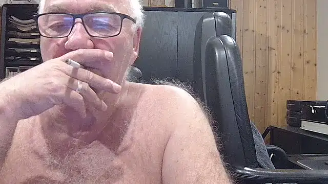 Snapshot of biggandybig chatting on January 18, 2026, 12:58 am biggandybig online show from January 18, 2026, 12:58 am