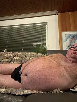 Snapshot of biggandybig chatting on February 22, 2026, 7:37 pm biggandybig online show from February 22, 2026, 7:37 pm