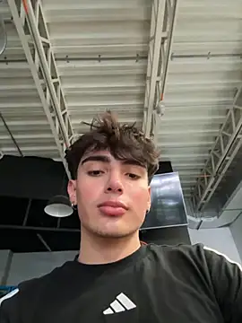 Snapshot of KittySkirtt1 chatting on October 28, 2025, 6:29 pm KittySkirtt1 online show from October 28, 2025, 6:29 pm