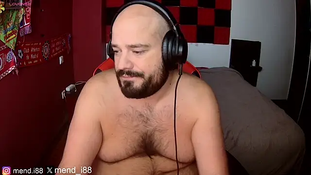 menditeta1 online show from September 26, 2025, 10:05 pm