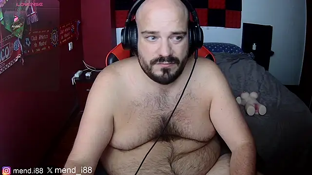 menditeta1 online show from October 15, 2025, 8:17 pm