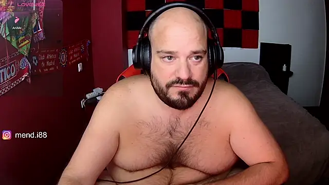 menditeta1 online show from September 13, 2025, 9:26 pm