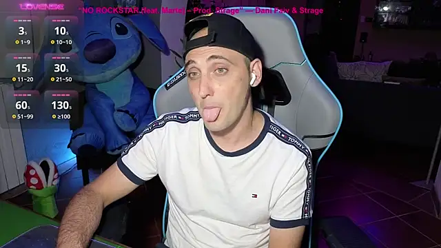Snapshot of Gil_gamesh90 chatting on September 12, 2025, 7:13 pm Gil gamesh90 online show from September 12, 2025, 7:13 pm